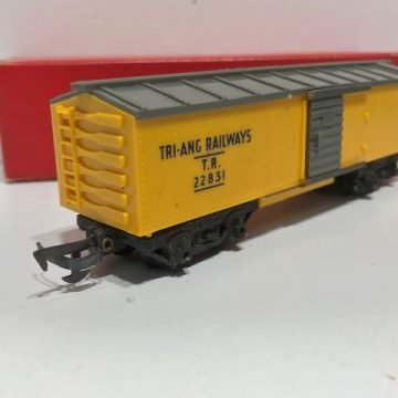 Triang R114 Box Car Boxed