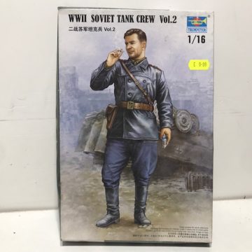 Trumpeter 00702 WWII Soviet Tank Crew Vol.2 Plastic Model Kit