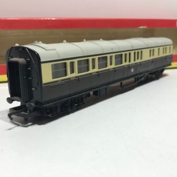 Hornby R4066B GWR Chocolate & Cream Brake Coach Boxed