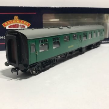 Bachmann 39-262 BR MK1 RMB Restaurant Miniature Buffet SR Green Boxed