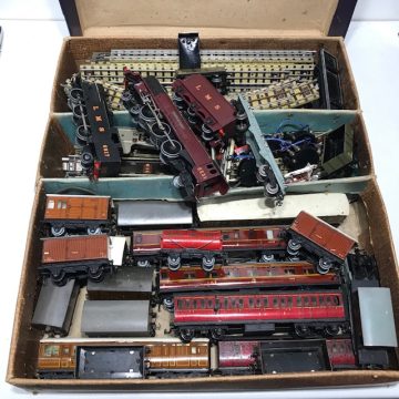 Hornby Dublo 3 Rail Items, Duchess, Tank Loco, Coaches, Wagons & Track Joblot